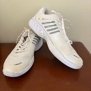 K-Swiss Men's White and Black Athletic Shoes